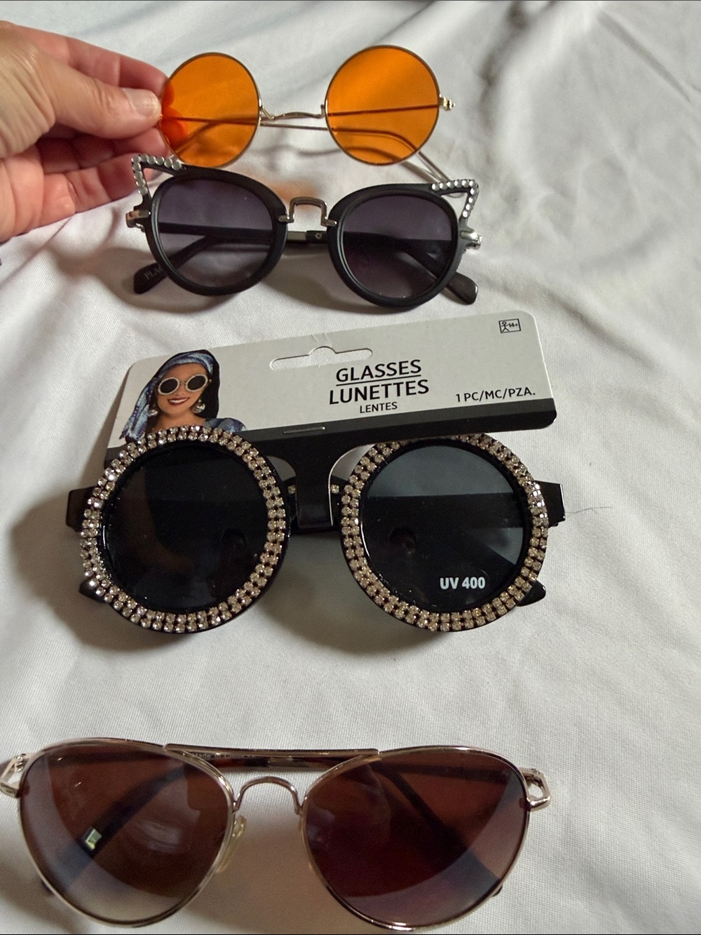 Women's Black Rhinestone Round Sunglasses - Fashion Accessory